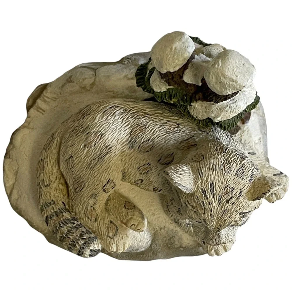 Vintage Snow Leopard Cub Figurine Wildlife Winter Decor Small Hamilton 1995